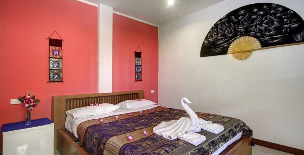 Dreams Guesthouse & Hostel Patong Exterior foto