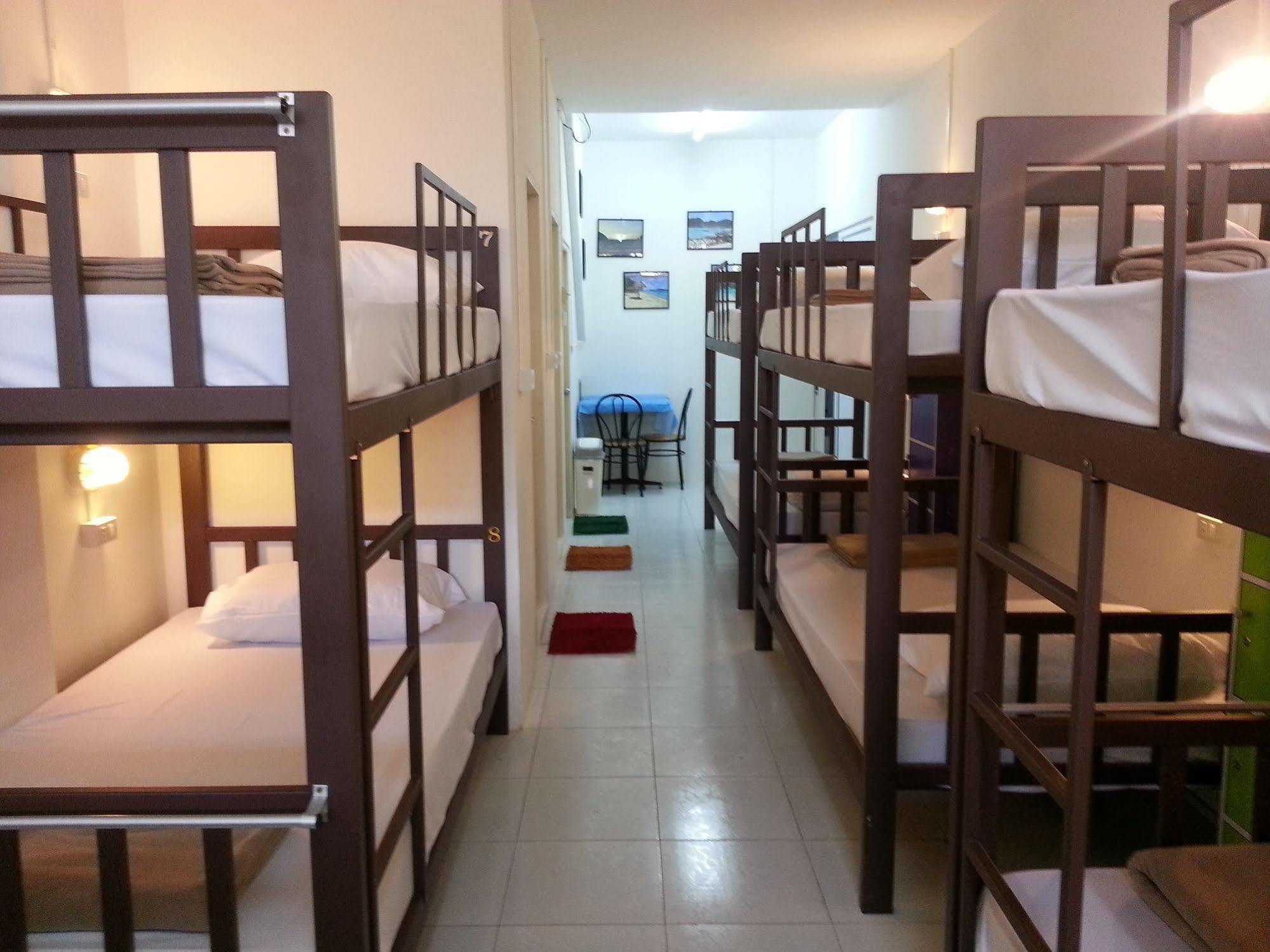 Dreams Guesthouse & Hostel Patong Exterior foto
